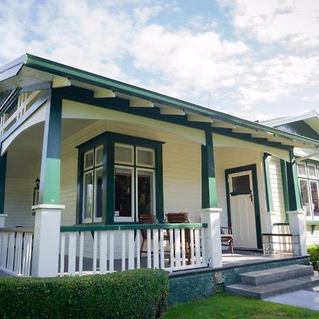 Gumnut House. Bed & Breakfast Whanganui Ngoại thất bức ảnh